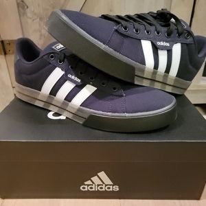 SOLD Adidas Daily 3.0 Black White Casual sz 10